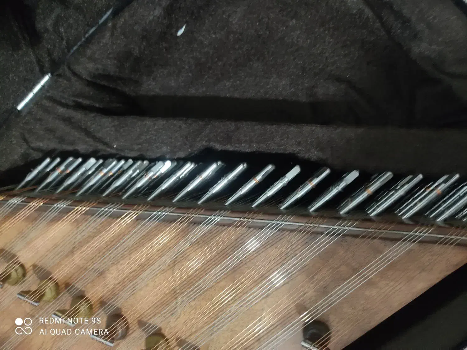 سنتور همایون|سازهای سنتی|اهواز, سپیدار|دیوار