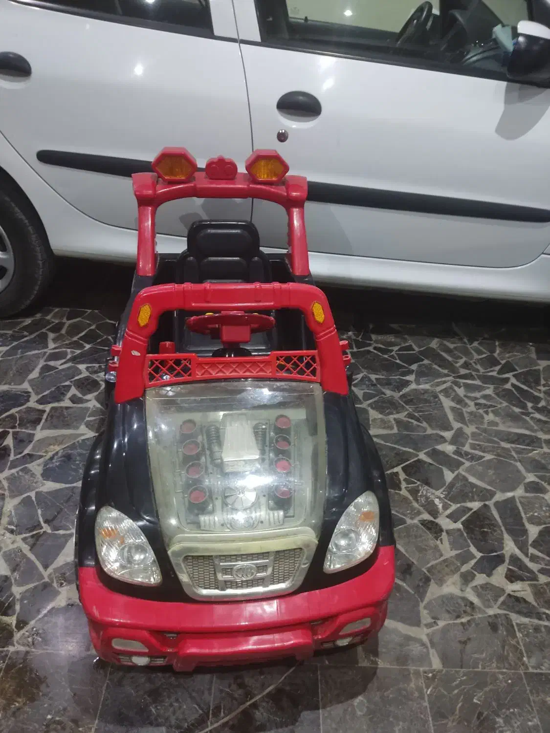 ماشین شارژی|اسباب‌بازی بچه|شهریار, شهریار|دیوار