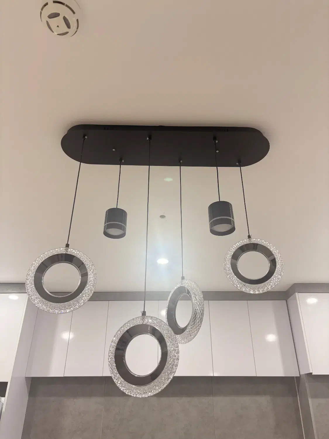 لوستر|لوستر و چراغ آویز|سبزوار, قصبه شرقی|دیوار