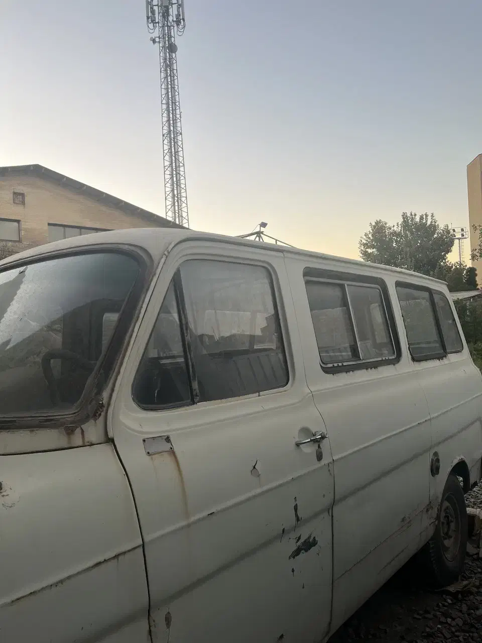 فورد کلاسیک، مناسب کمپینگ یا کسب و کار خیابانی|خودرو کلاسیک|مشهد, شهرآرا|دیوار