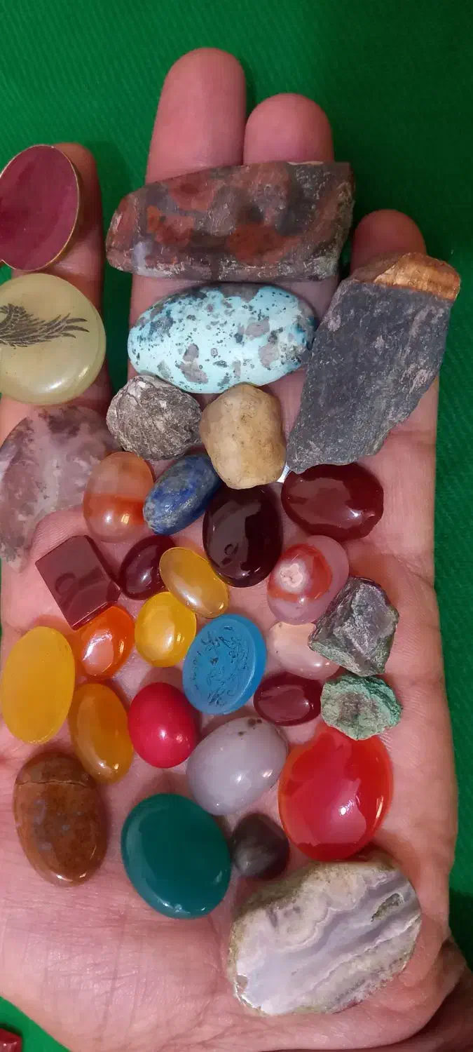 تعدادی سنگ و نگین انگشتر پلاک عقیق فیروزه لاجورد..|صنایع دستی و سایر لوازم تزئینی|رفسنجان, |دیوار