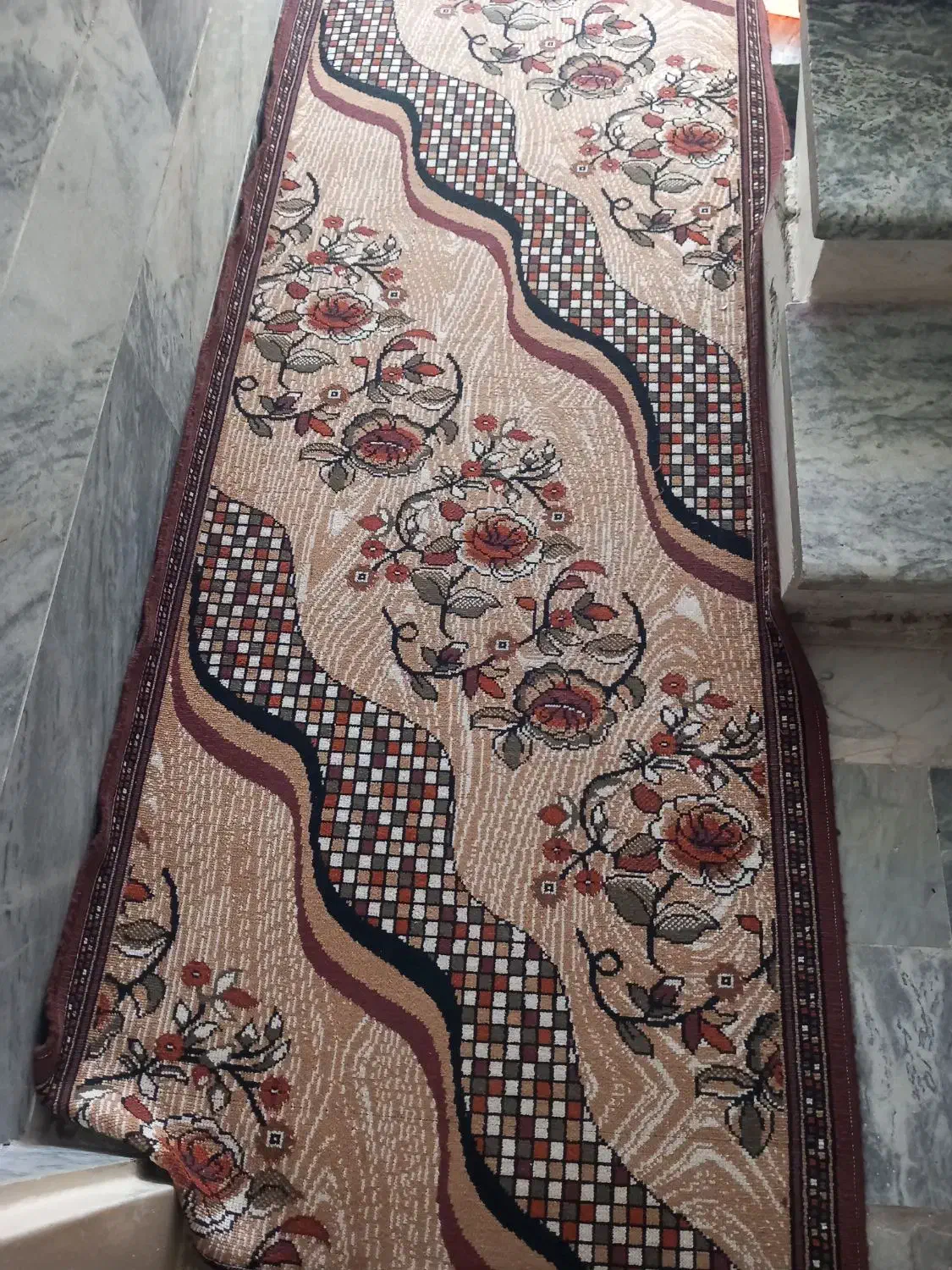 گلیم راه پله|گلیم، جاجیم، گبه|بروجرد, |دیوار