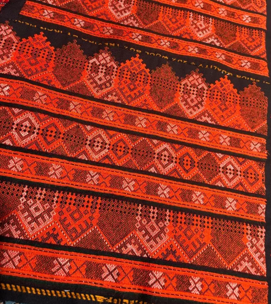 زیح|لباس|خاش, |دیوار