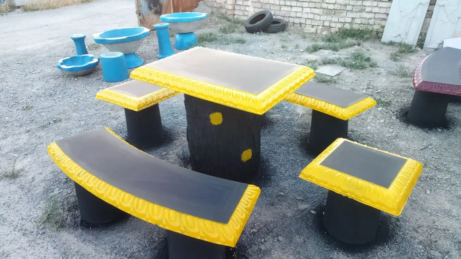 میز صندلی|صندلی و نیمکت|گلپایگان, |دیوار