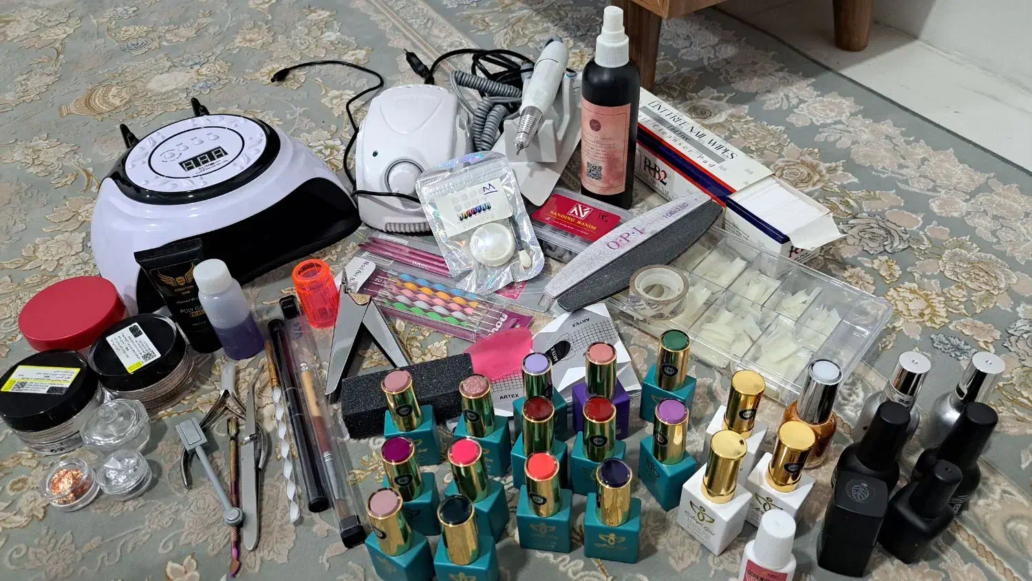 دستگاه کاشت ناخن|آرایشگاه و سالنهای زیبایی|محمدشهر, محمدشهر|دیوار