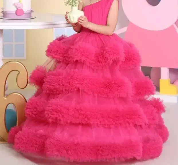 لباس دختر بچه از سن ۵تا۱۰سال بستگی به قد داره|کفش و لباس بچه|کرمان, |دیوار