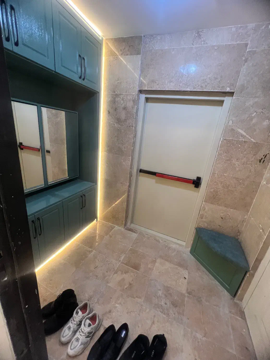 ابتدای سرافرازن صفر۱۷۰متر تکواحدی فروش ومعاوضه|فروش آپارتمان|مشهد, سرافرازان|دیوار