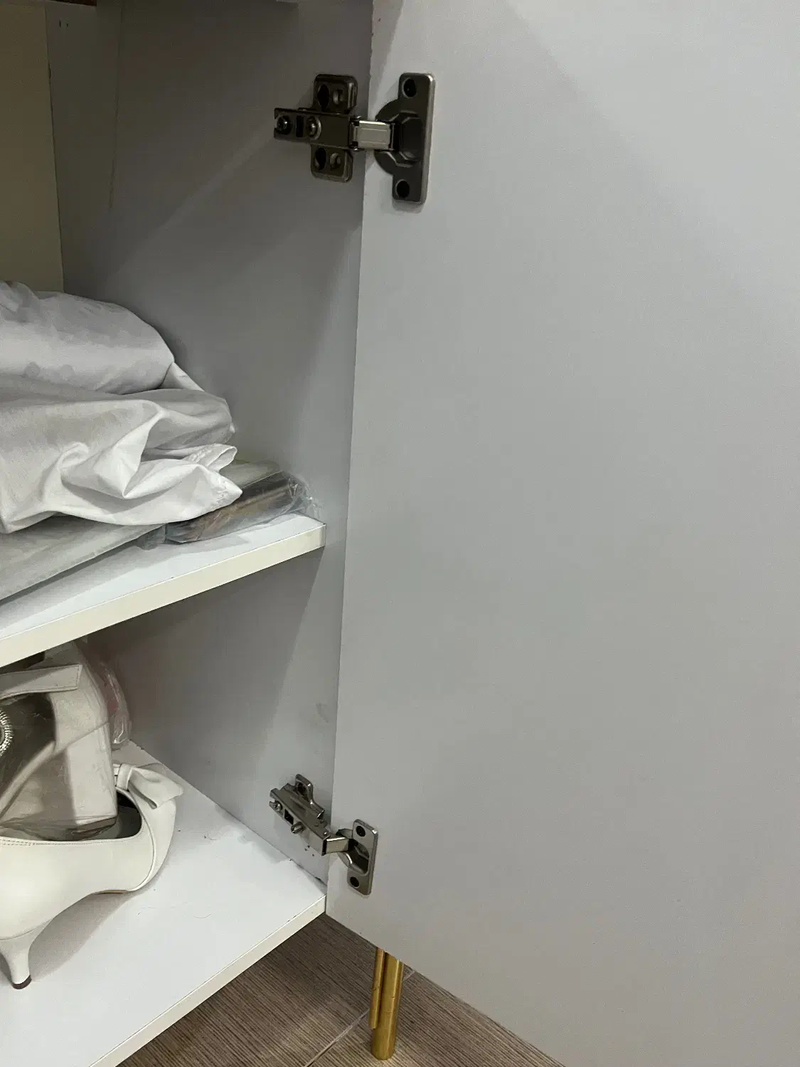 میز کنسول سفید طلایی کاملا نو|بوفه، ویترین، کنسول|یزد, |دیوار