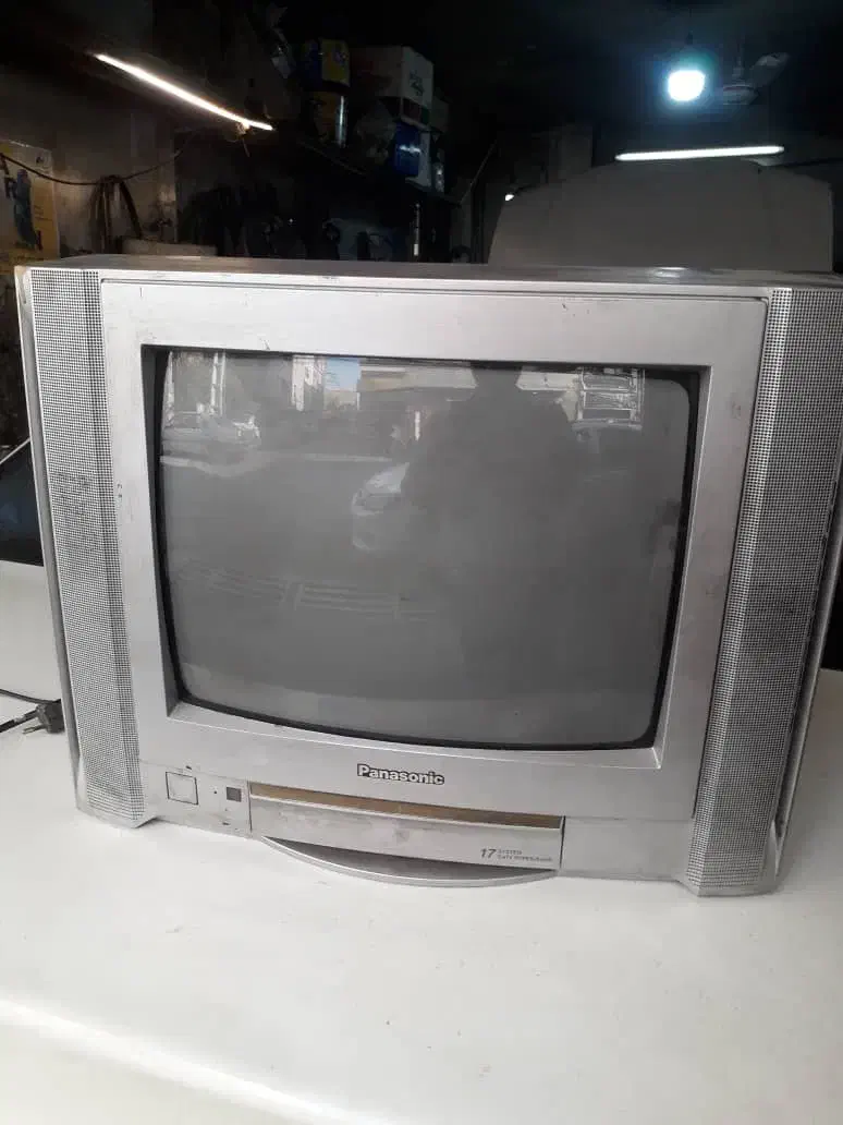 تلوزیون پاناسونیک ۱۴ اینچ اصلی|تلویزیون و پروژکتور|ری, حمزه‌آباد|دیوار