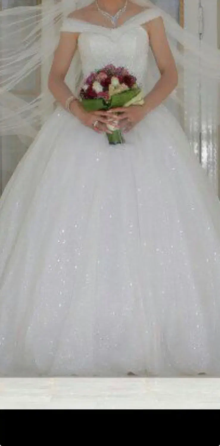 لباس عروس|لباس|اندیشه, اندیشه فاز ۲|دیوار