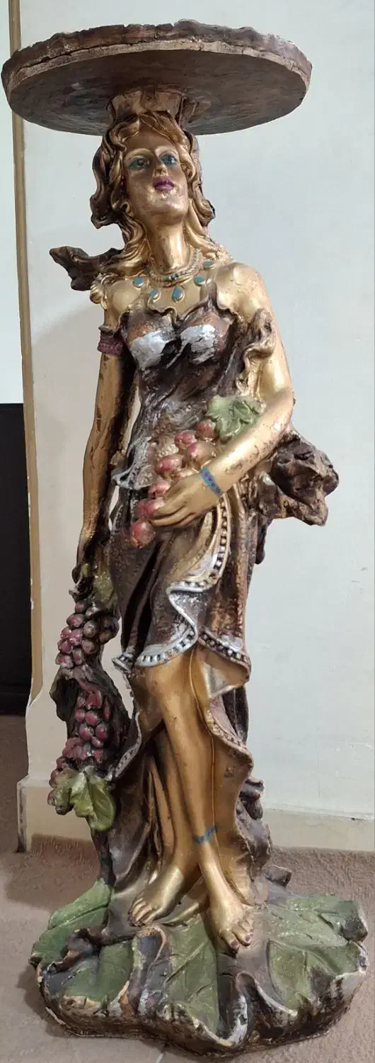 مجسمه|مجسمه، تندیس، ماکت|سمنان, |دیوار