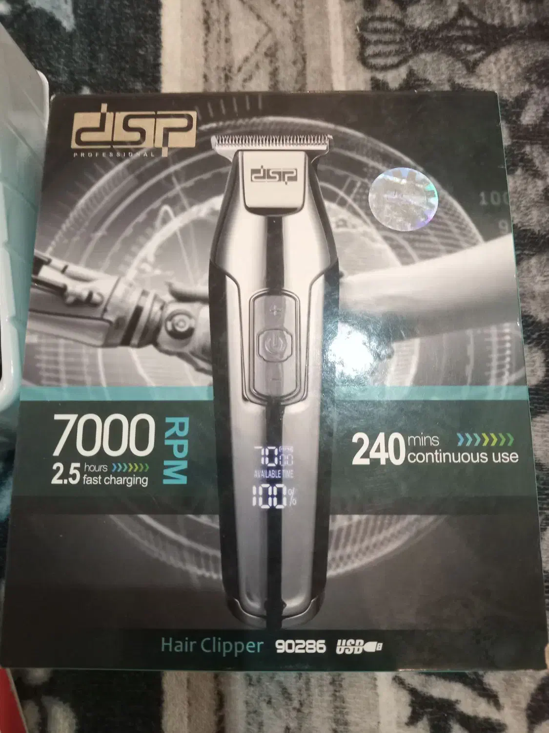 خط زن و ماشین ریش تراش پنج تیغ و موبر دماغ نو|آرایشی، بهداشتی، درمانی|لنجان, |دیوار