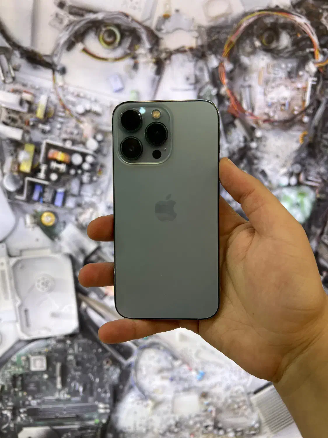 ایفون ۱۳پرو ابی در حد نو ۱۲۸گیگ تمیز|موبایل|اصفهان, مفتح|دیوار