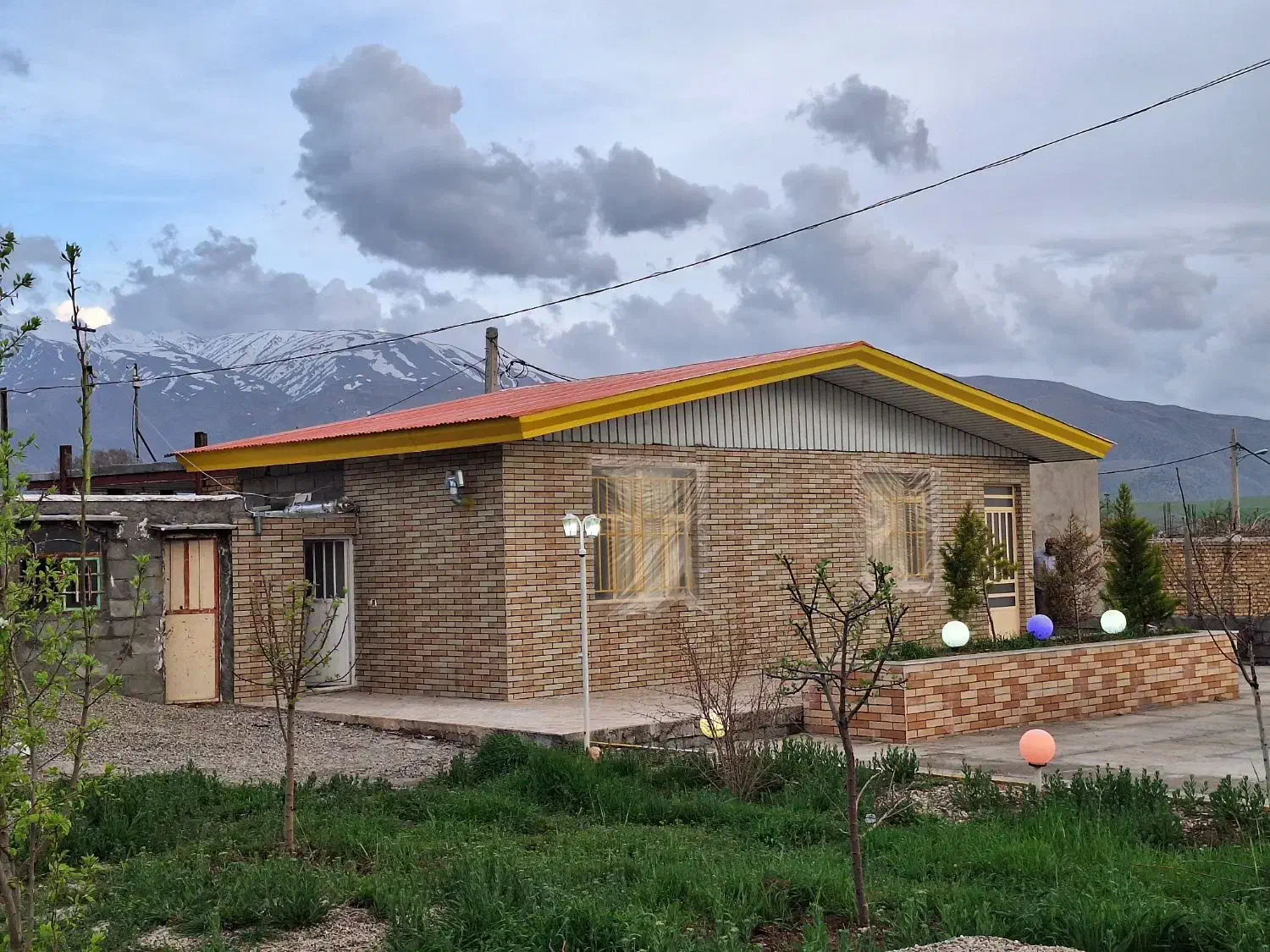 اجاره ویلا (سوئیت) در روستای ترشاب|اجارهٔ کوتاه‌مدت ویلا و باغ|دورود, |دیوار