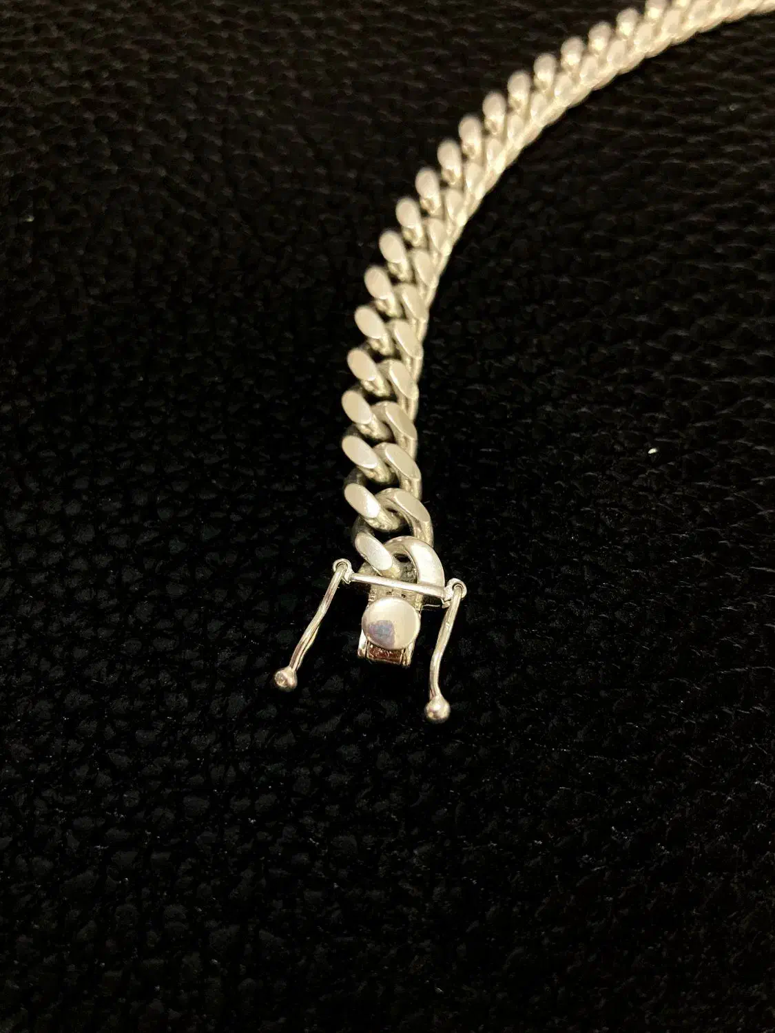 کارتیه قفل کوبایی نقره اورجینال|جواهرات|تهران, نیروی هوایی (پیروزی)|دیوار