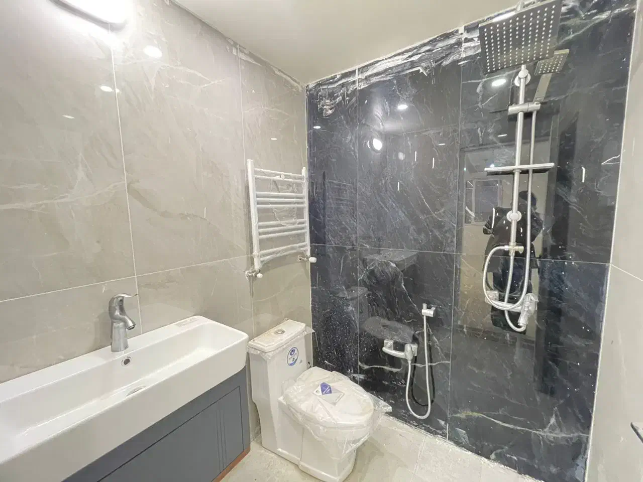 ۸۸ متر دوخواب برج باغ بینظیر شهران