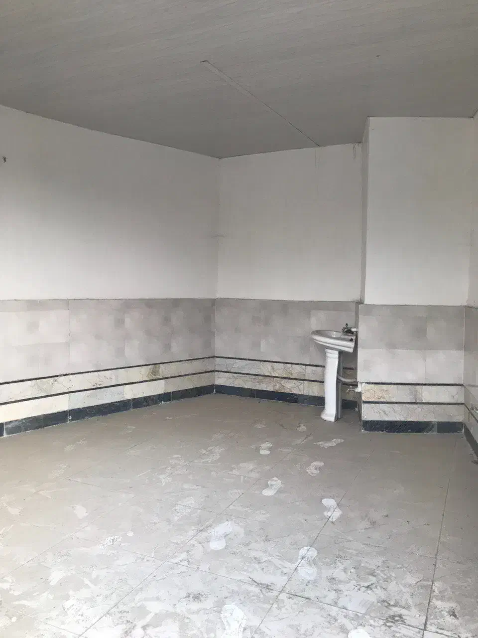 فروش مغازه تجاری ابتدای اسبورد با سند مالکیت|فروش مغازه و غرفه|ساری, |دیوار