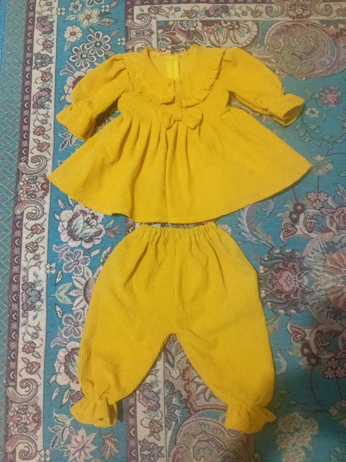 پیراهن شلوار مخمل|کفش و لباس بچه|ورامین, خیر آباد|دیوار