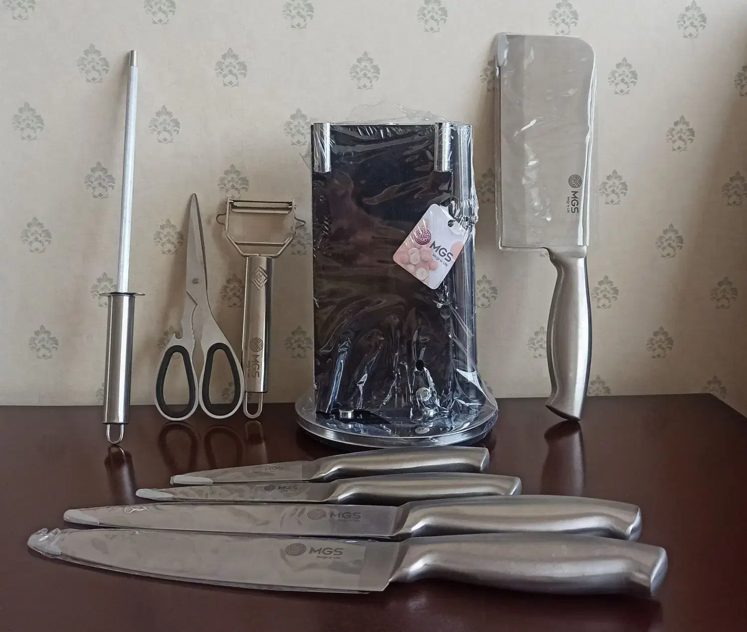 فروش چند وسیله منزل کاملا نو|حراج|اصفهان, باغ دریاچه|دیوار