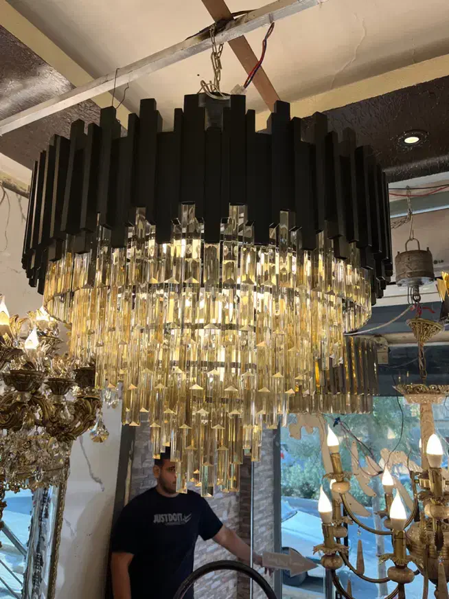 انواع لوستر تولیدی لوستر سلطنتی اف ویژه خرید نقدی|لوستر و چراغ آویز|اصفهان, شهرک کاوه|دیوار