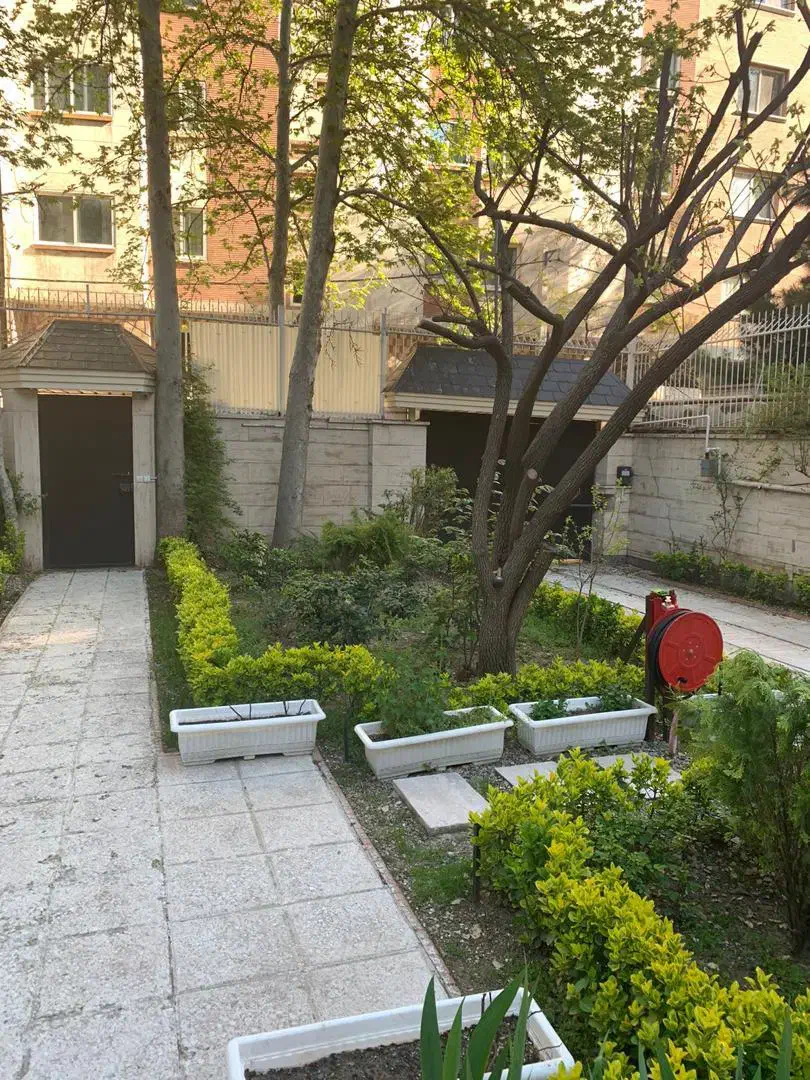 ۹۰۰ متر بنای ویلایی بازسازی شده|اجارهٔ خانه و ویلا|تهران, زعفرانیه|دیوار