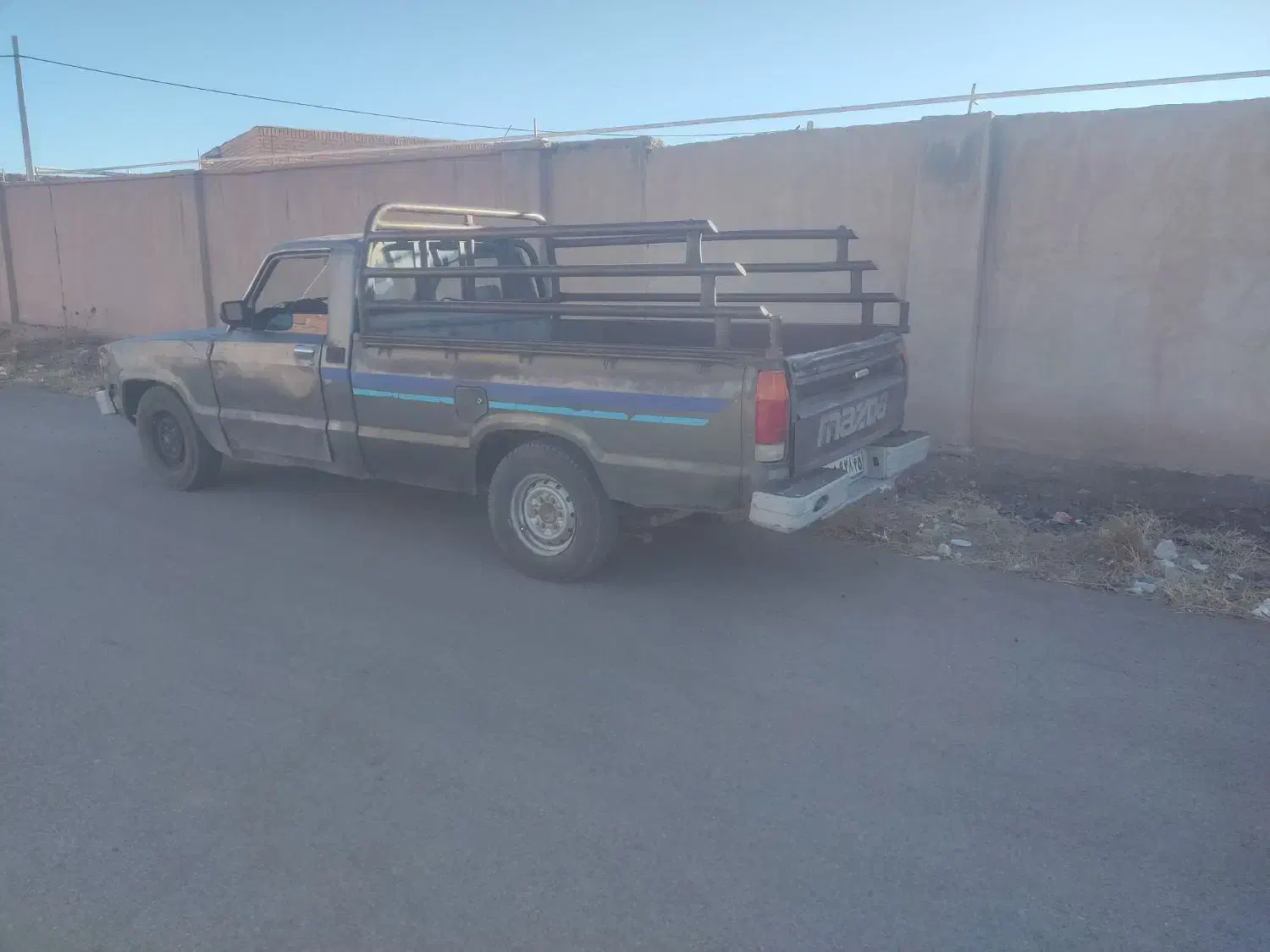 مزدا ۲۰۰۰ مدل ۸۱|خودرو سواری و وانت|کرمان, |دیوار