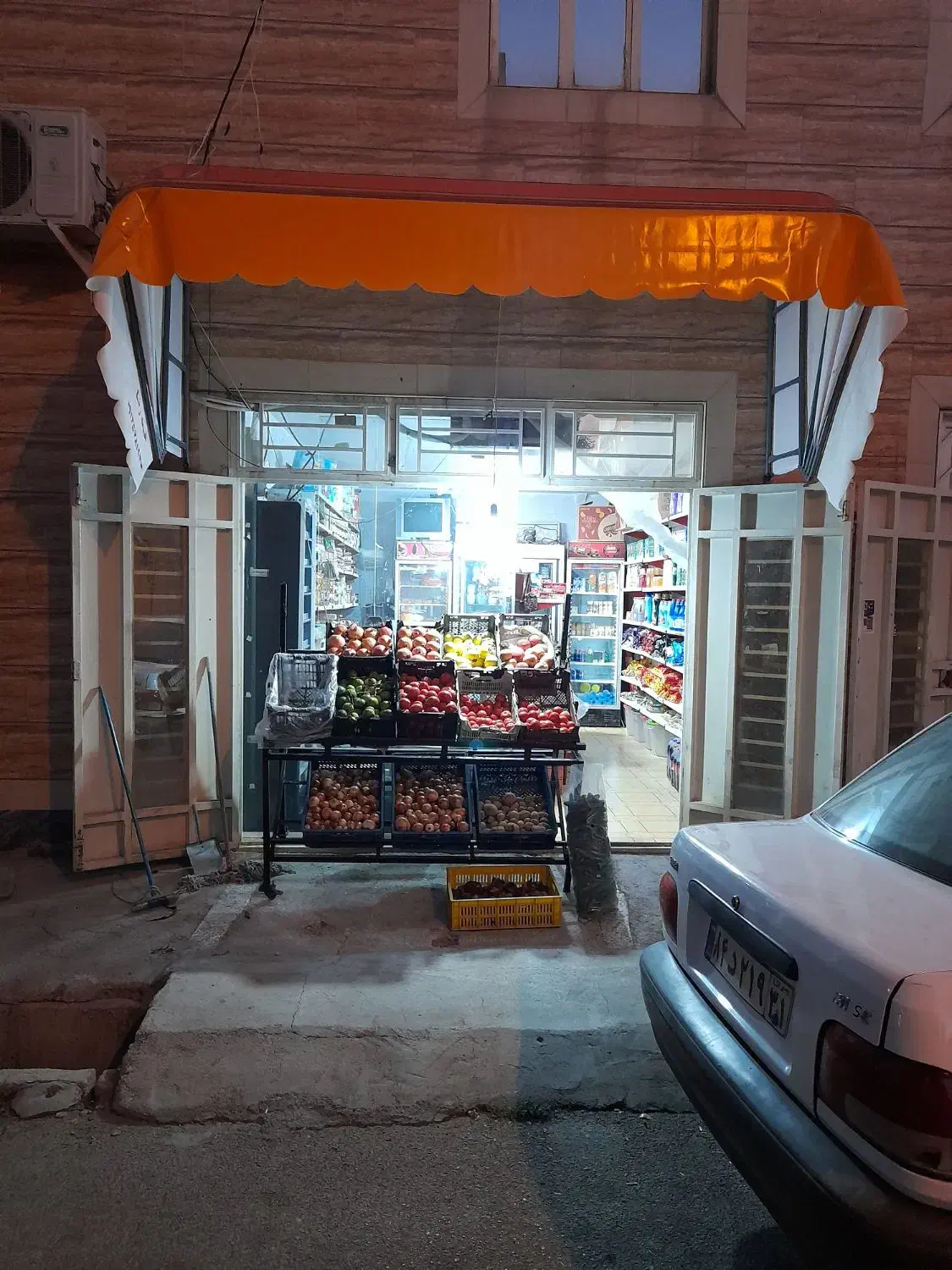 فروش سوپرمارکت باتمامی امکانات بصورت یکجا گلدشت|فروشگاه و مغازه|خرمآباد, |دیوار