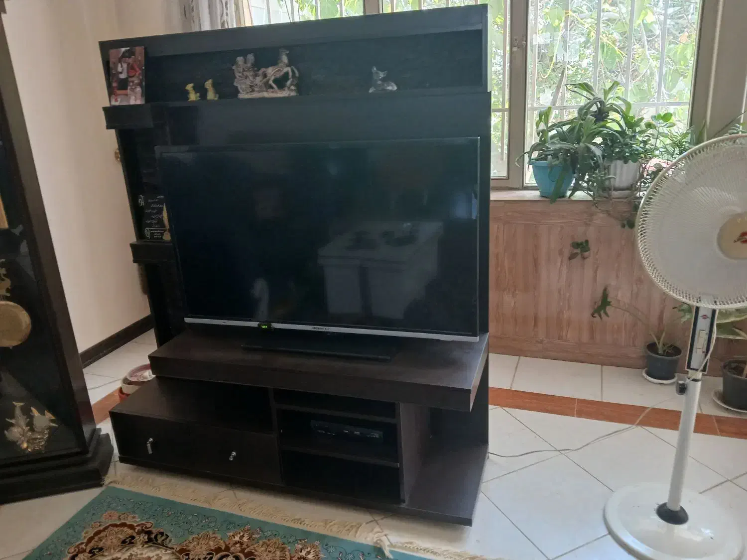 میز تلویزیون|میز تلویزیون|شاهین‌شهر, فردوسی|دیوار