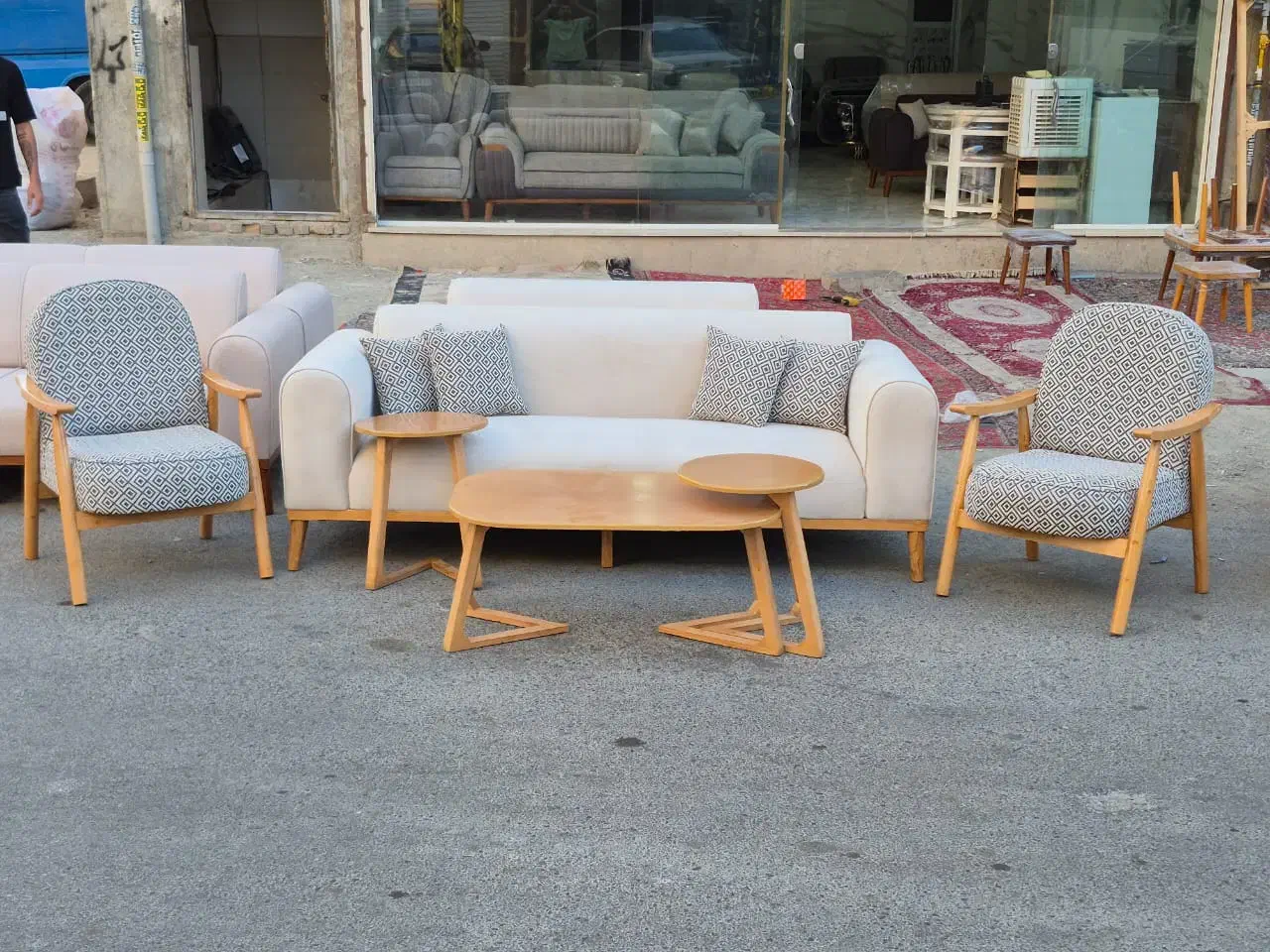 مبل z چوبکار راحتی ۷ و ۸ نفره|مبلمان خانگی و میز عسلی|کرج, محمد آباد|دیوار