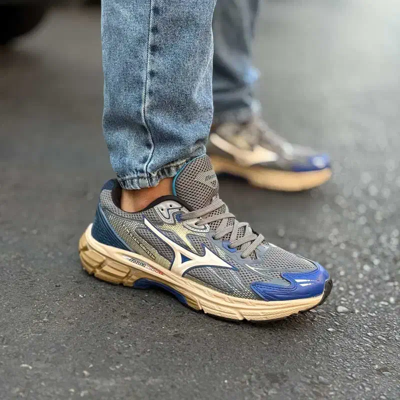 کتونی سایزبزرگ|کیف، کفش، کمربند|رشت, چله خانه|دیوار