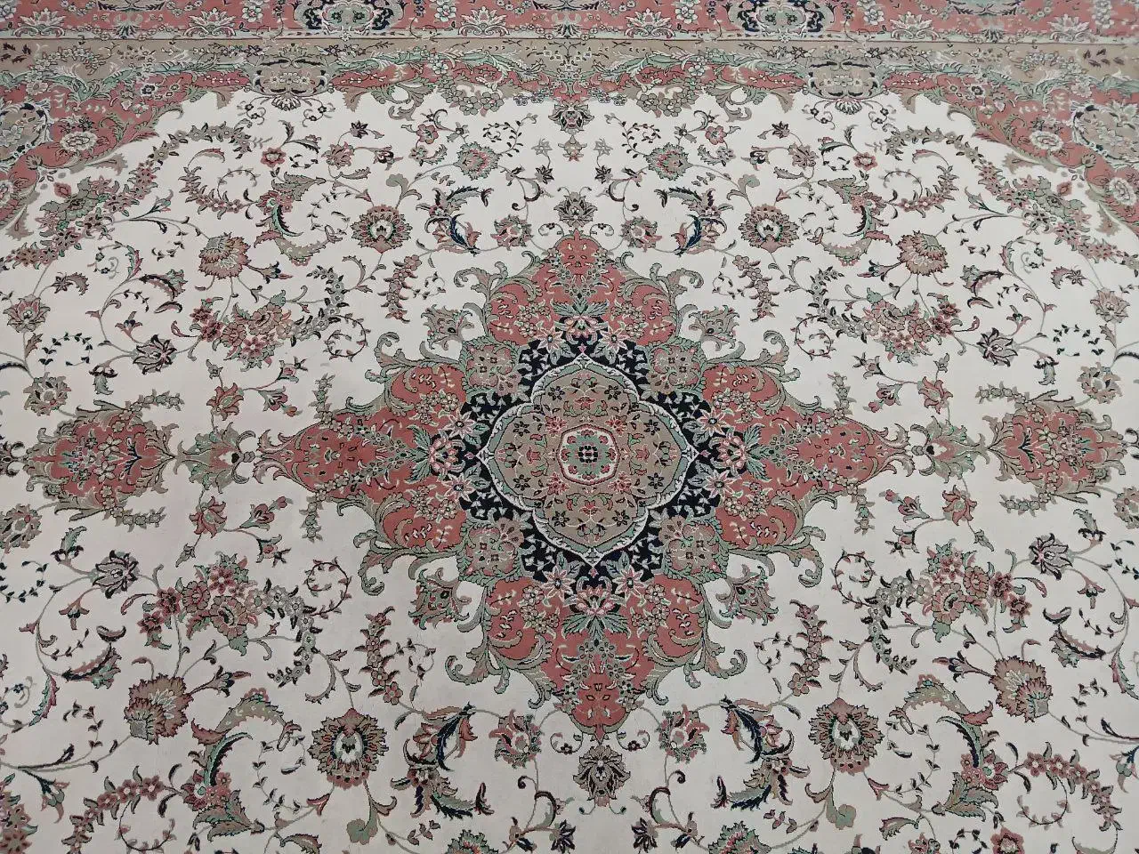 فرش ۱۲ متری پرتراکم|فرش|بابل, |دیوار