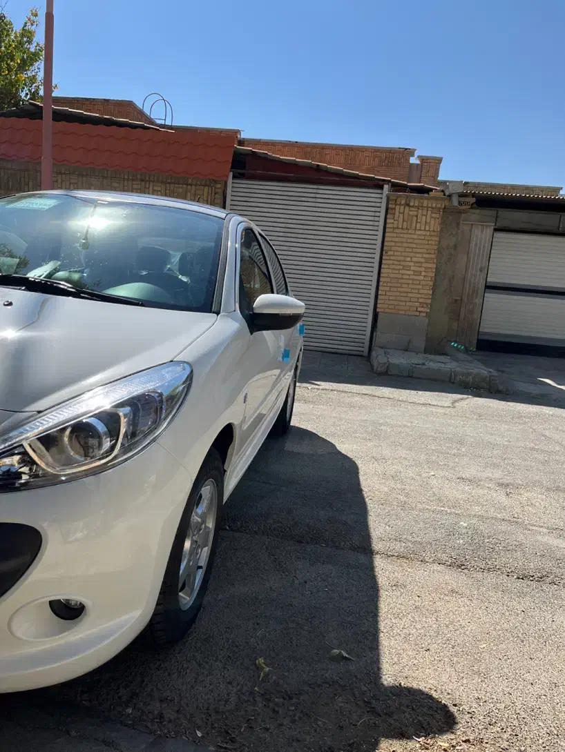 پژو 207i دندهای پانوراماتیوفایو پلاس|خودرو سواری و وانت|اراک, |دیوار