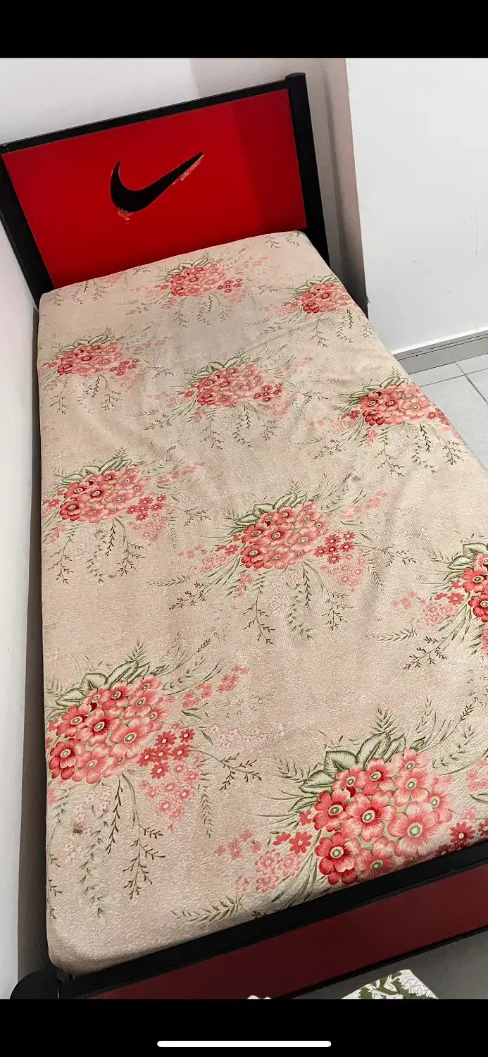 تخت فلزی با تشک|تخت و سرویس خواب|قشم, |دیوار