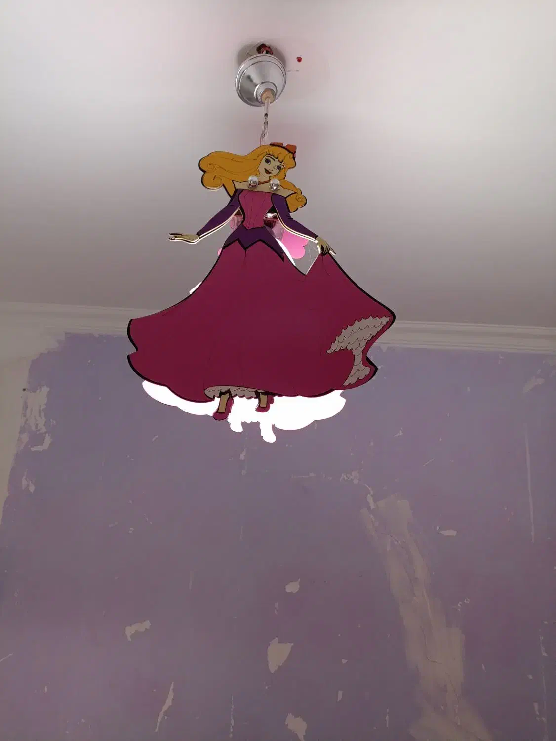 لوستر تکی ساده و طرح کودک|لوستر و چراغ آویز|تبریز, |دیوار