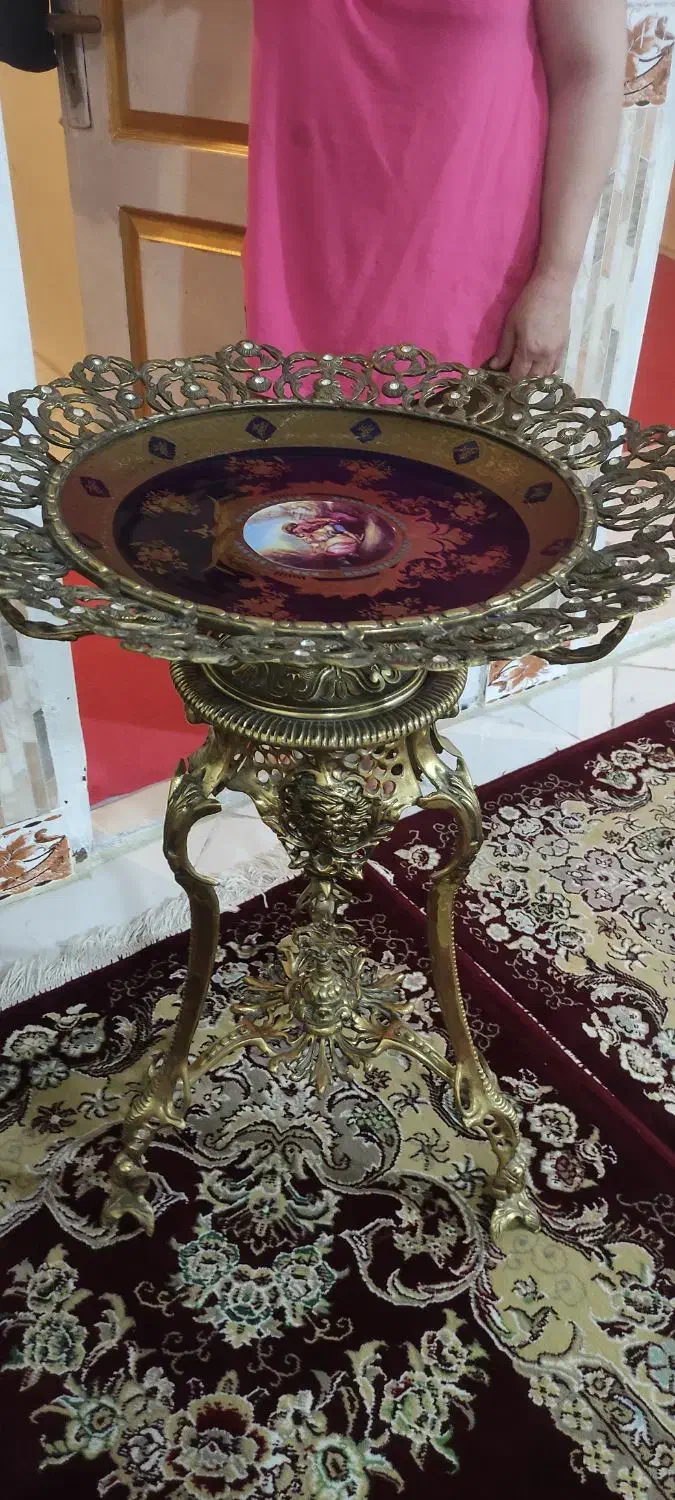 کنار سالنی میوه خوری برنزی برنجی به شرط برنز|ظروف سرو و پذیرایی|کرج, اخترآباد|دیوار