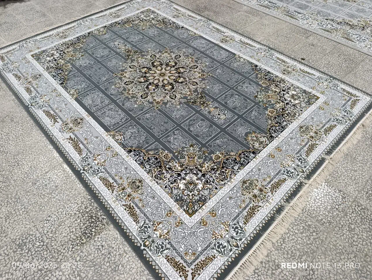 بیش از ۱۰۰ مدل طرح و رنگ ** فرش گلی24t|فرش|کرمان, |دیوار