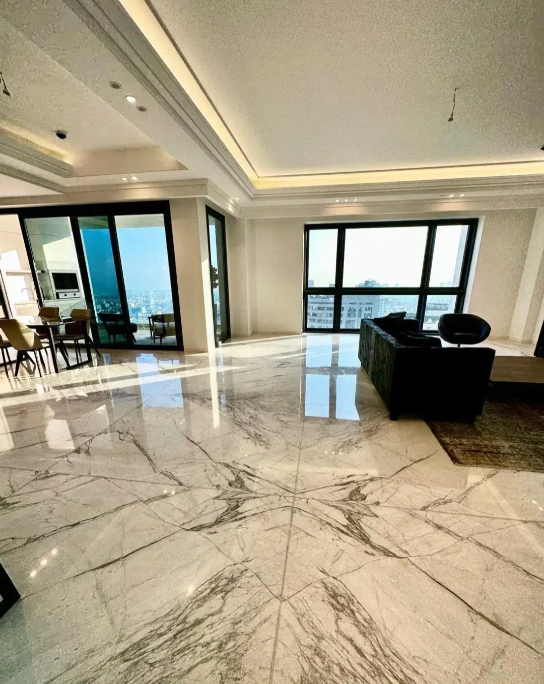 370متر*full modern*کلید نخورده*ویو کل تهران