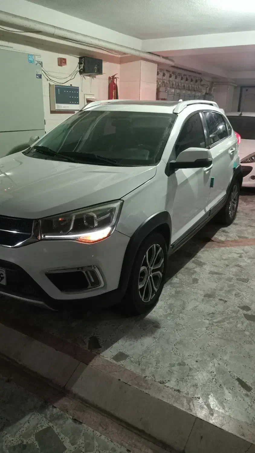 ام وی ام x22 اتومات بی رنگ معاوضه|خودرو سواری و وانت|رشت, علی آباد|دیوار