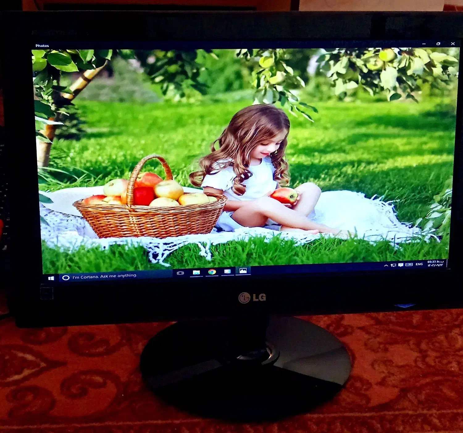 مانیتور حرفه ای کامپیوتر 19 اینچ ال جی lg طراحی|قطعات و لوازم جانبی رایانه|نجف‌آباد, امیرکبیر|دیوار