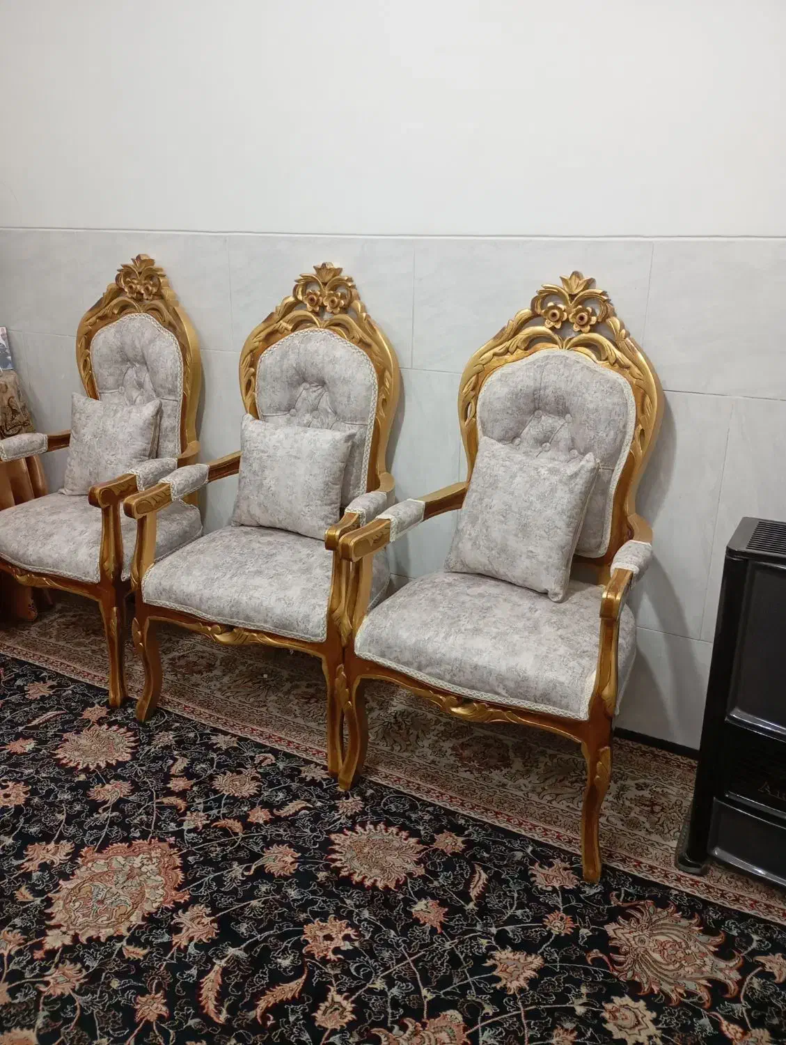 مبلمان کلاسیک هشت نفره|مبلمان خانگی و میز عسلی|محلات, |دیوار