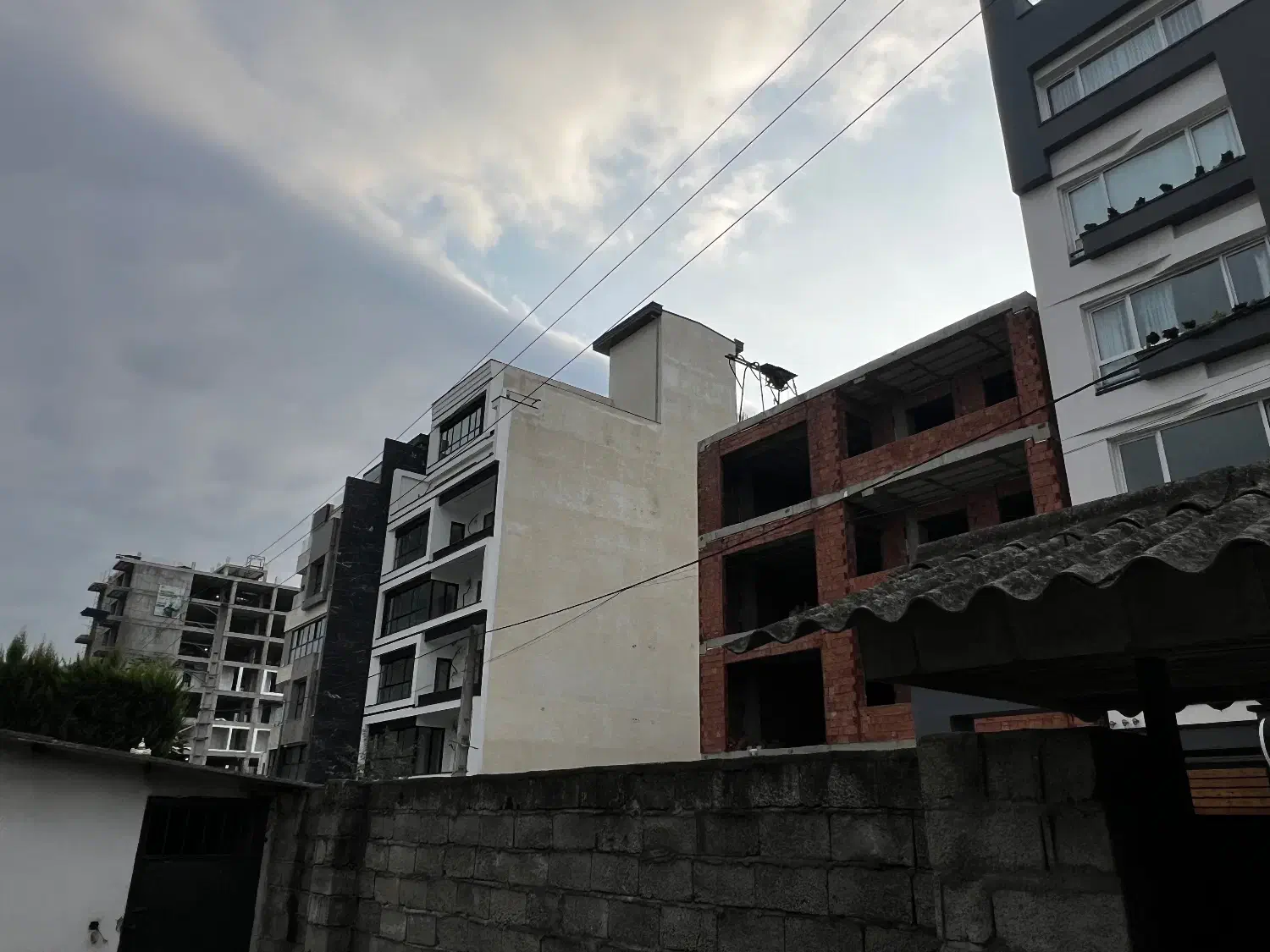 هچیرود،ویلا۲۳۰مترو۵۵۰ زمین،دوبرمناسب آپارتمان سازی|فروش زمین و ملک کلنگی|هچیرود, |دیوار