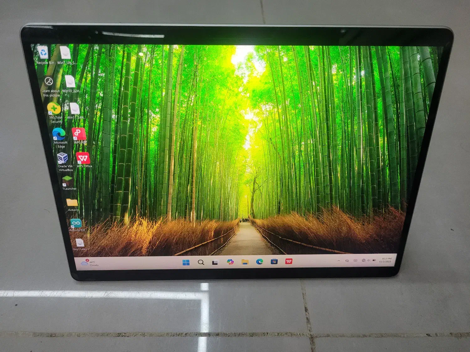 سرفیس پرو ۹ سالم با کیبورد و قلم|رایانه همراه|اصفهان, قلعه طبره|دیوار