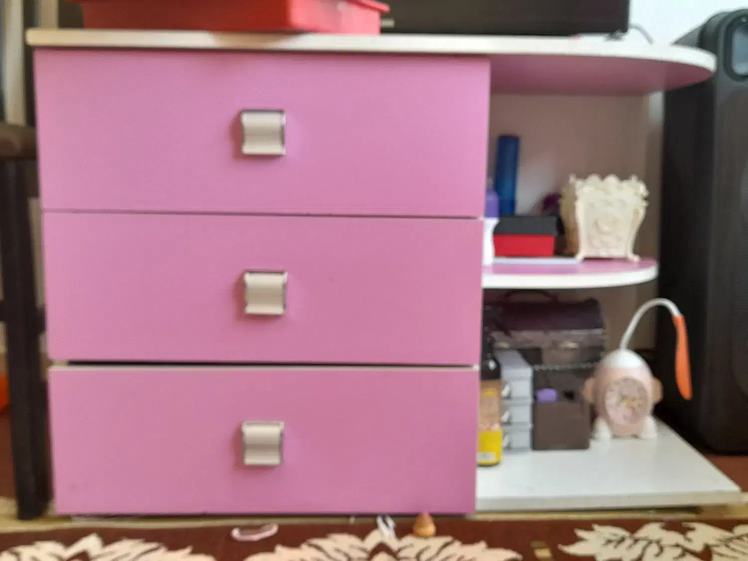 سرویس خواب|تخت و سرویس خواب|مهاجران, |دیوار