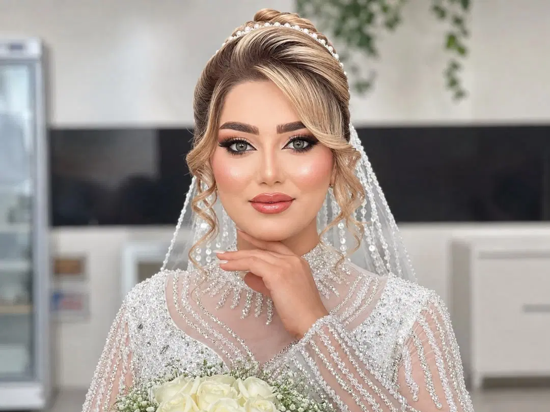 میکاپ و شنیون با ضمانت در سالن و منزل|خدمات زیبایی و سلامت|شیراز, دلجو|دیوار