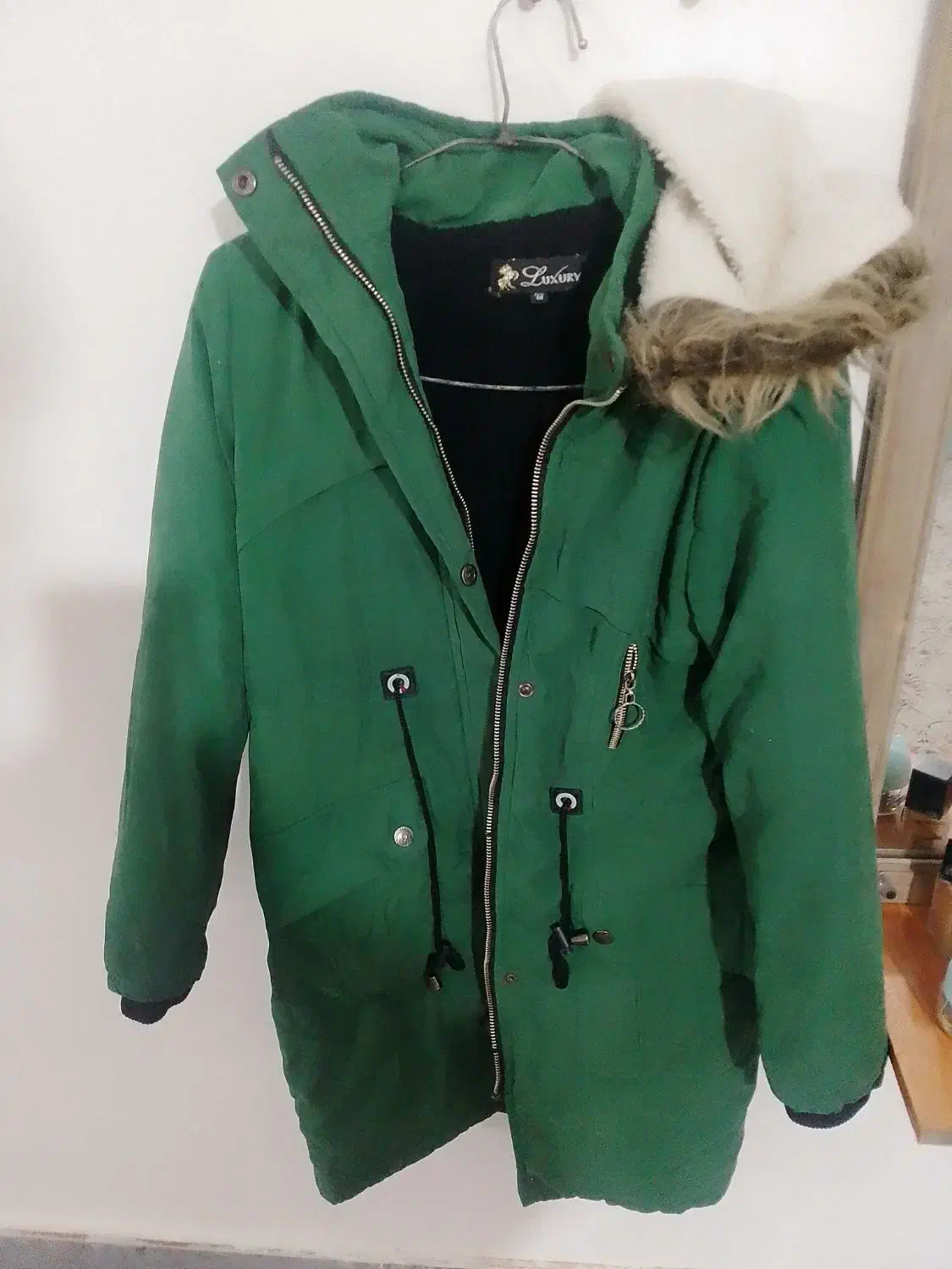 دو عد کت در حد نو ارزون|لباس|گنبد کاووس, |دیوار