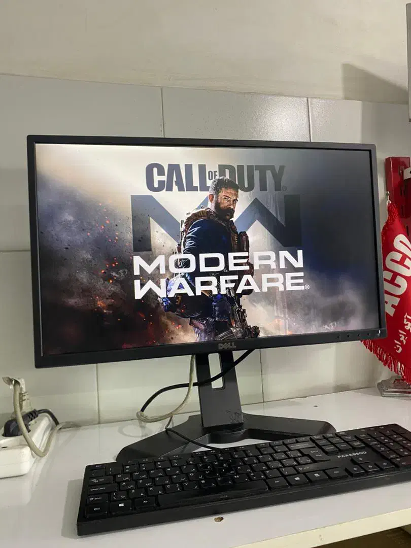 مانیتور درحد 22 اینج درجه یک به شرط|قطعات و لوازم جانبی رایانه|تبریز, |دیوار