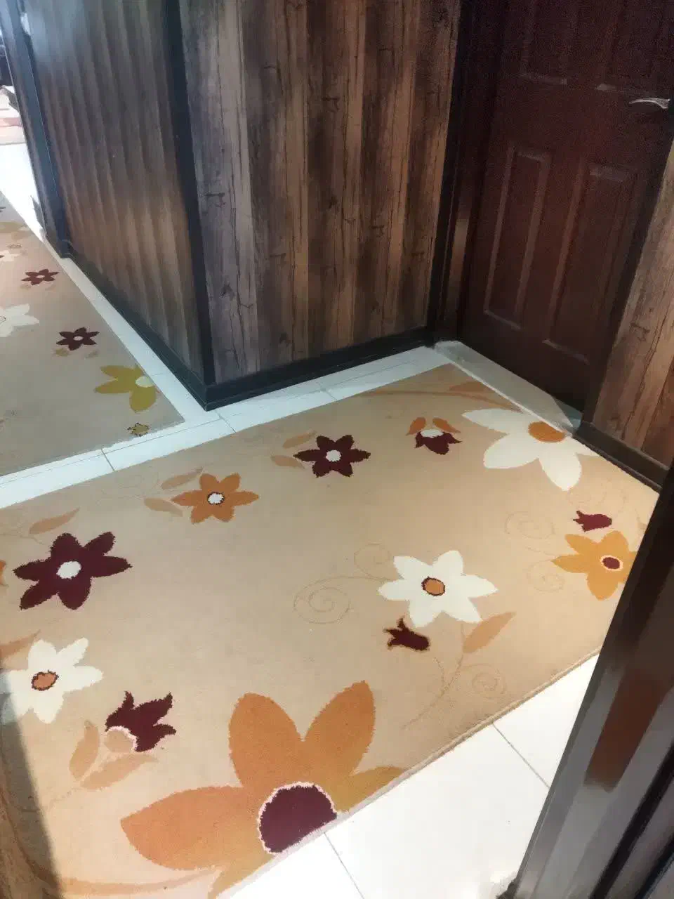 یک ست فرش سه تایی|فرش|شاهین‌شهر, مسکن مهر|دیوار