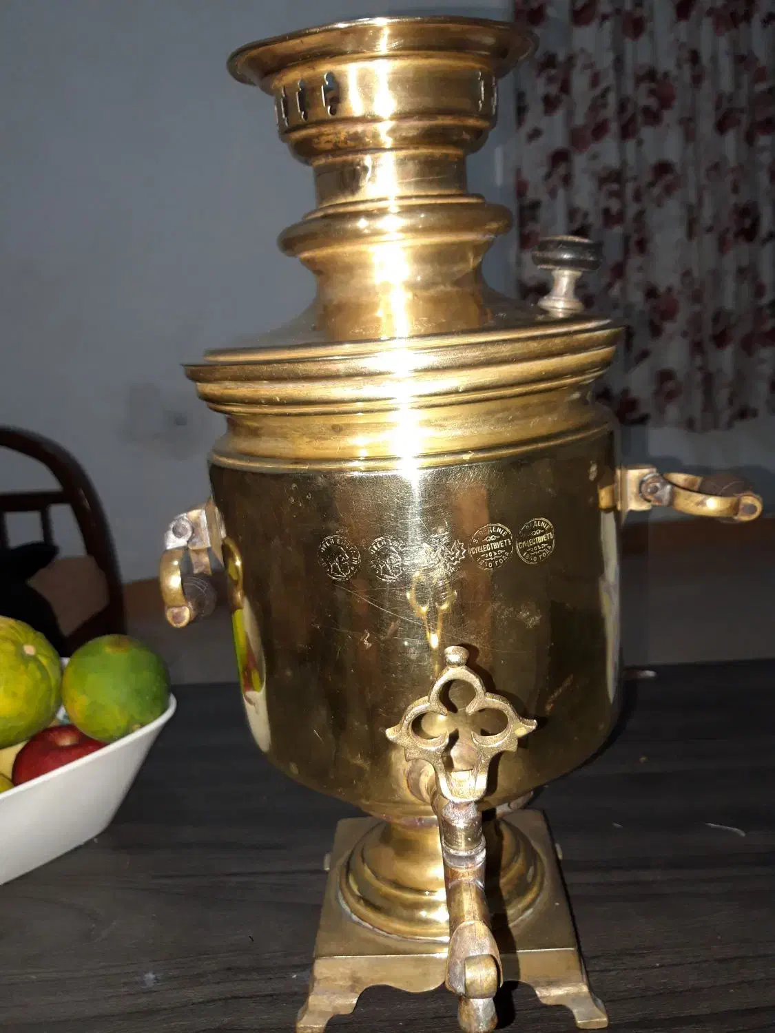 سماور روسی قدیمی زغالی|سماور، چایساز، قهوهساز|رشت, توشیبا|دیوار