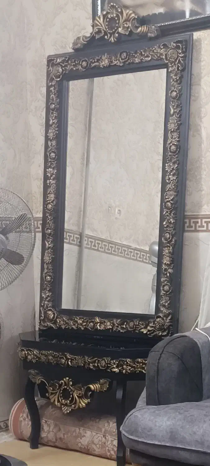 بوفه رایگان .  آینه شمعدان سالم|بوفه، ویترین، کنسول|شاهدشهر, |دیوار