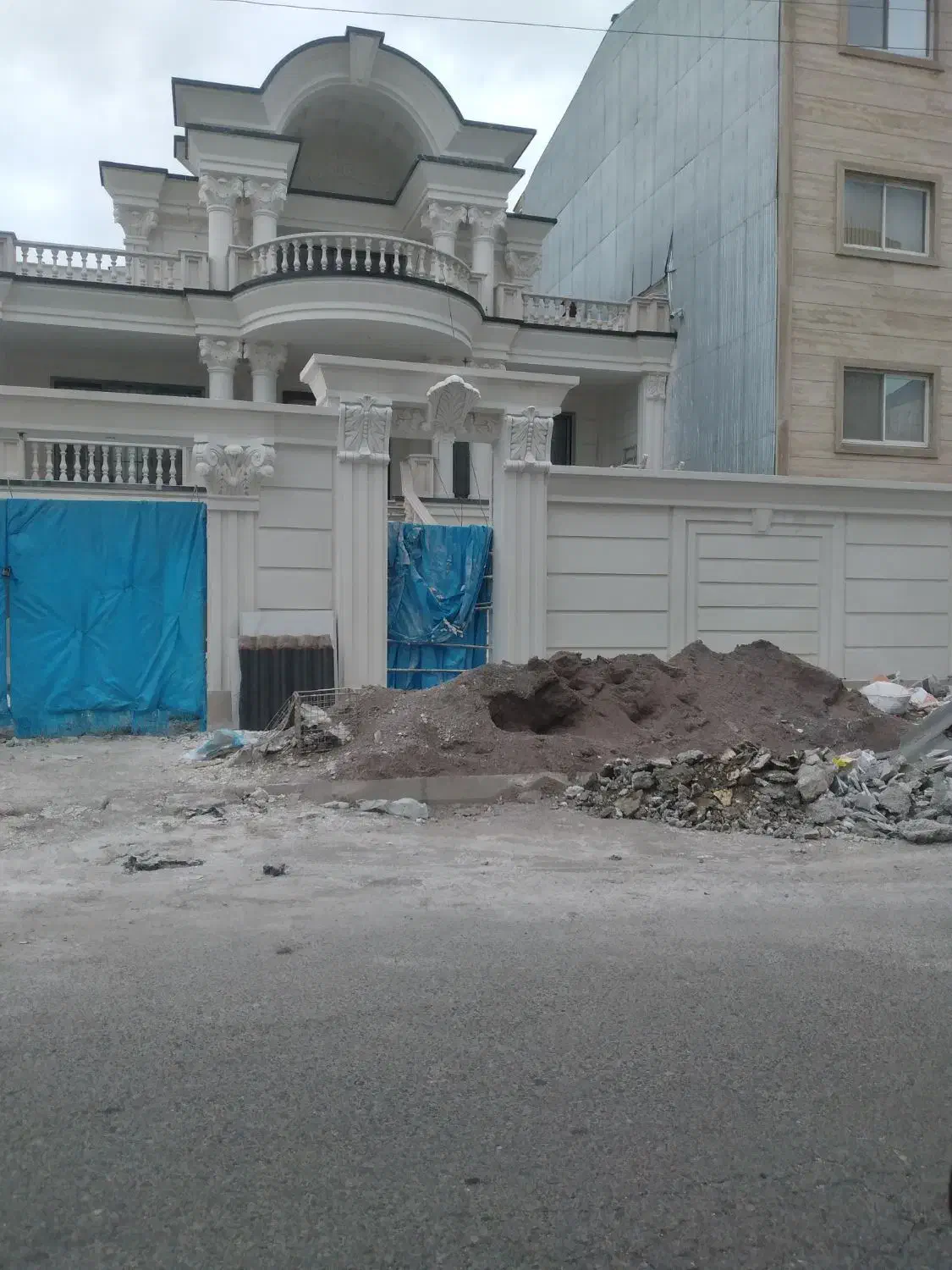 اجرای سیمان بری ونمارومی نمای ساختمان|خدمات پیشه و مهارت|صومعهسرا, |دیوار